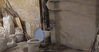 Демонтаж сантехкабины в панельном доме - цена от 1019 рублей | Сварной-Ксв